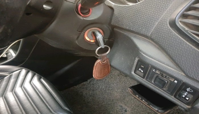 2017 Maruti Vitara Brezza VDI, Diesel, Manual, 1,15,024 km, interior