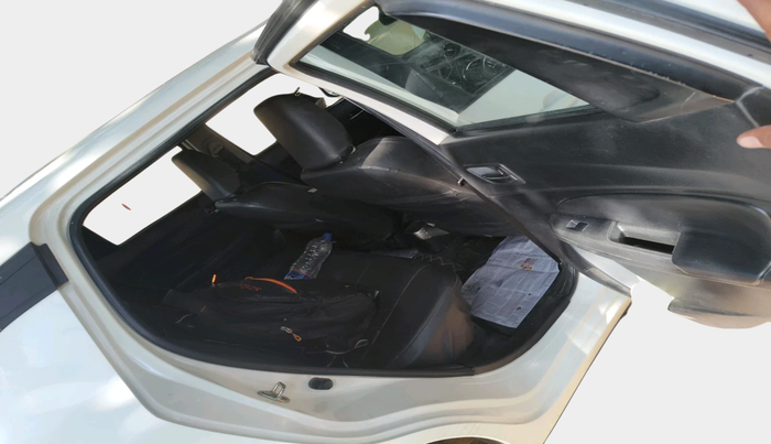 2020 Maruti Swift VXI, Petrol, Manual, 55,625 km, interior