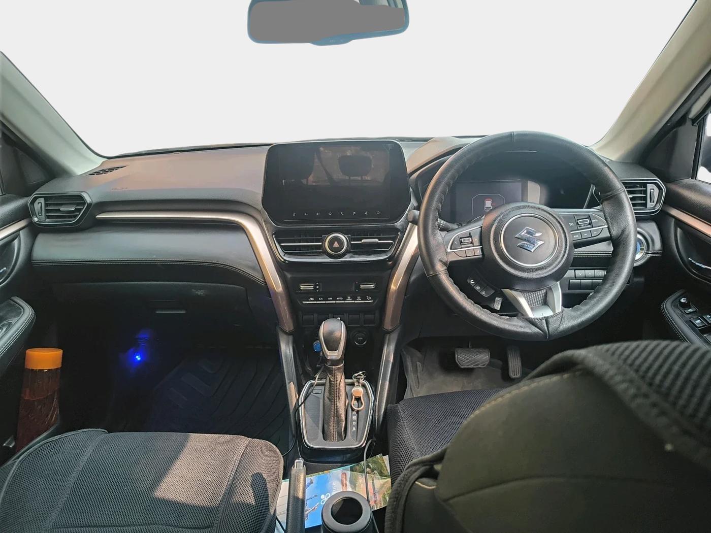 2024 Maruti Grand Vitara ZETA PLUS  HYBRID ECVT, Hybrid, Automatic, 26,590 km, interior