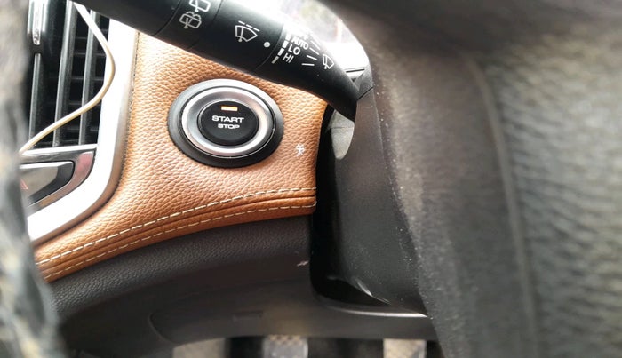 2022 MG HECTOR PLUS SHARP 2.0 DIESEL TURBO MT 6-STR, Diesel, Manual, 79,435 km, interior