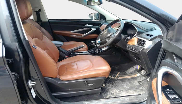 2022 MG HECTOR PLUS SHARP 2.0 DIESEL TURBO MT 6-STR, Diesel, Manual, 79,435 km, interior