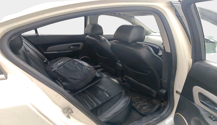 2012 Chevrolet Cruze LTZ AT, Diesel, Automatic, 1,25,356 km, interior