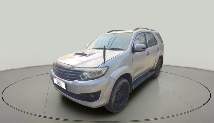 2013 Toyota Fortuner 3.0 4X2 MT, Diesel, Manual, 2,00,842 km, exterior