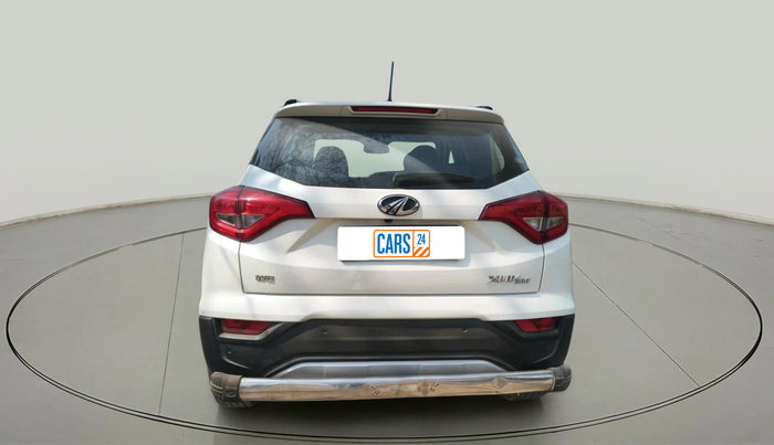 2021 Mahindra XUV300 W8 (O) 1.5 DIESEL, Diesel, Manual, 2,21,711 km, exterior