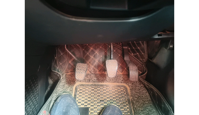 2024 Tata NEXON Smart + 1.5, Diesel, Manual, 12,741 km, interior