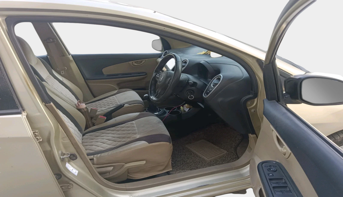 2014 Honda Mobilio 1.5L I-VTEC V, Petrol, Manual, 1,68,293 km, interior