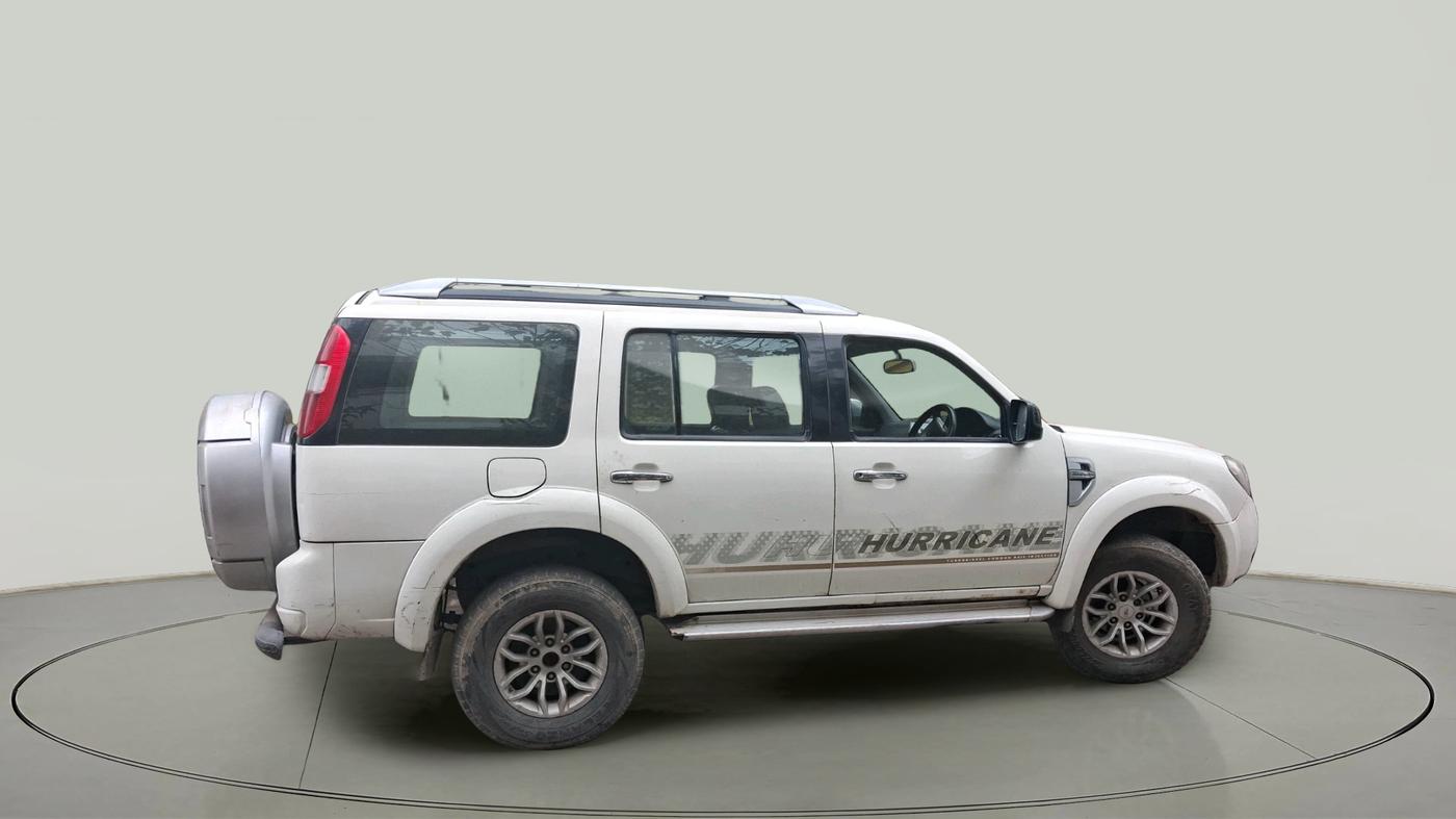 2014 Ford Endeavour 2.5L 4X2 MT, Diesel, Manual, 1,33,996 km, exterior