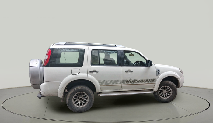 2014 Ford Endeavour 2.5L 4X2 MT, Diesel, Manual, 1,33,996 km, exterior