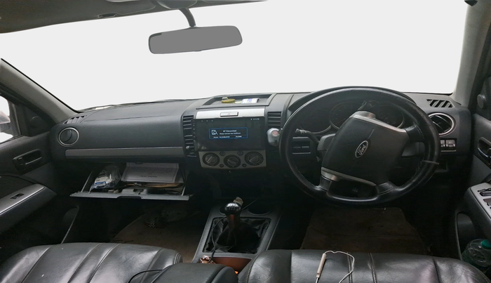 2014 Ford Endeavour 2.5L 4X2 MT, Diesel, Manual, 1,33,996 km, interior