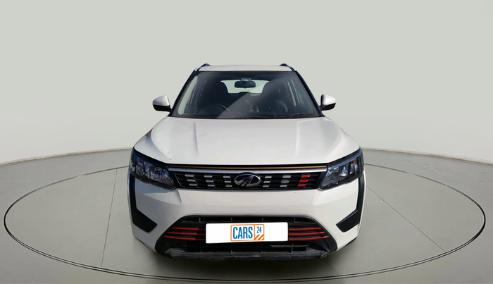 2021 Mahindra XUV300 W6 1.2 PETROL, Petrol, Manual, 60,764 km, exterior