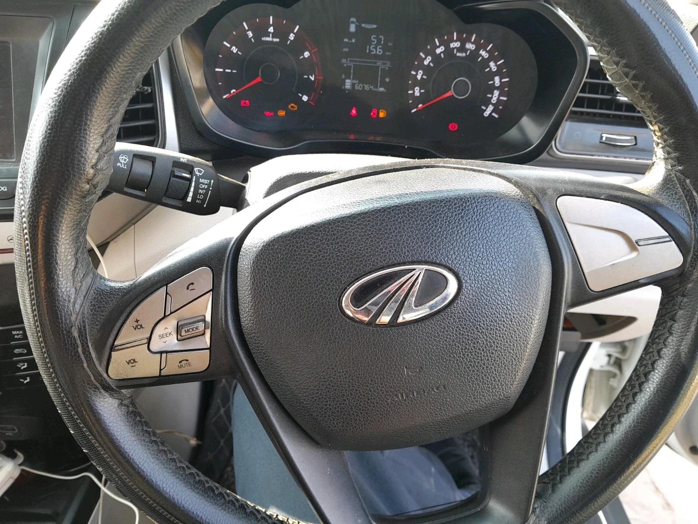 2021 Mahindra XUV300 W6 1.2 PETROL, Petrol, Manual, 60,764 km, interior