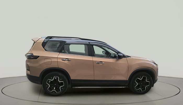 2023 Tata Safari ACCOMPLISHED PLUS 6 STR DUAL TONE AT, Diesel, Automatic, 77,542 km, exterior