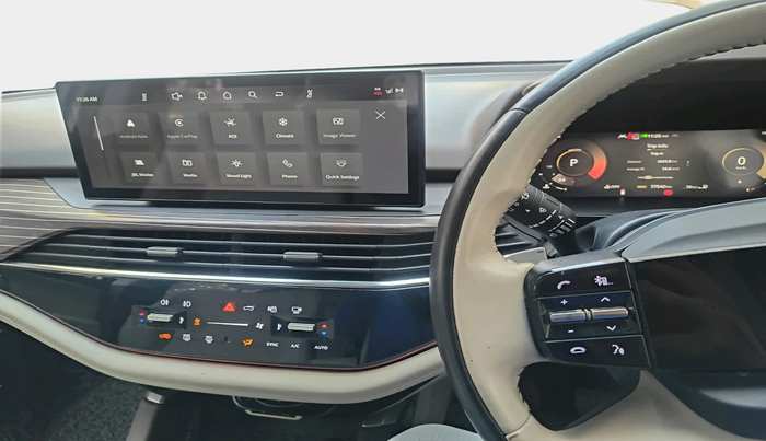 2023 Tata Safari ACCOMPLISHED PLUS 6 STR DUAL TONE AT, Diesel, Automatic, 77,542 km, interior