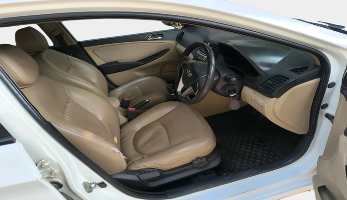 2013 Hyundai Verna FLUIDIC 1.6 CRDI SX, Diesel, Manual, 1,03,760 km, interior