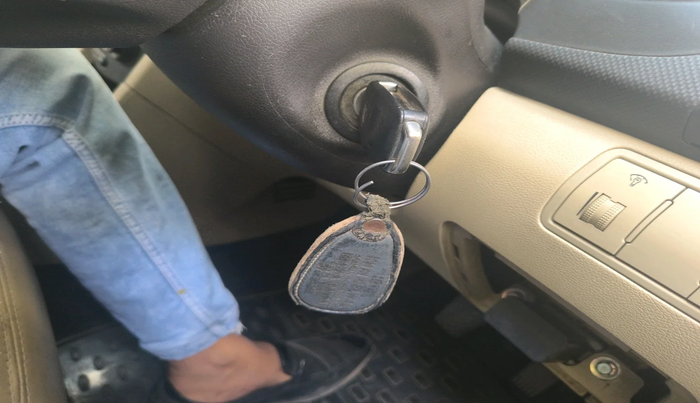 2013 Hyundai Verna FLUIDIC 1.6 CRDI SX, Diesel, Manual, 1,03,760 km, interior