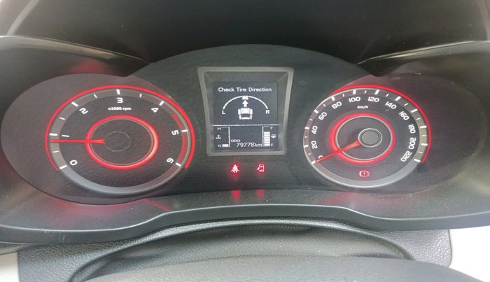 2024 Mahindra XUV300 W8 1.5 DIESEL, Diesel, Manual, 79,778 km, interior