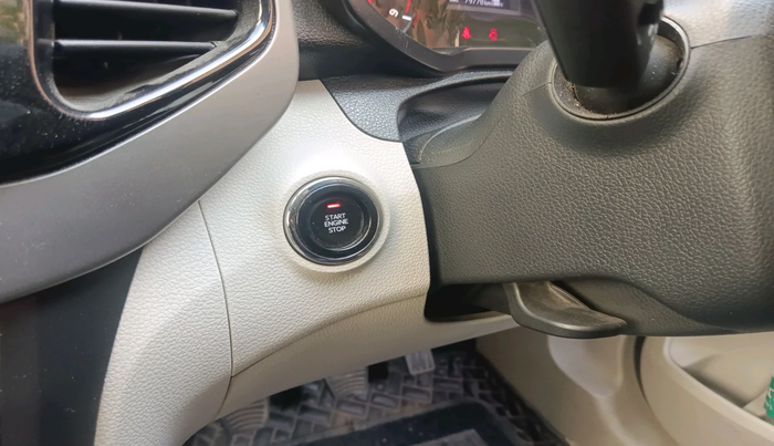 2024 Mahindra XUV300 W8 1.5 DIESEL, Diesel, Manual, 79,778 km, interior