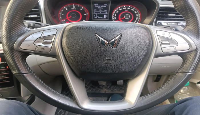 2024 Mahindra XUV300 W8 1.5 DIESEL, Diesel, Manual, 79,778 km, interior
