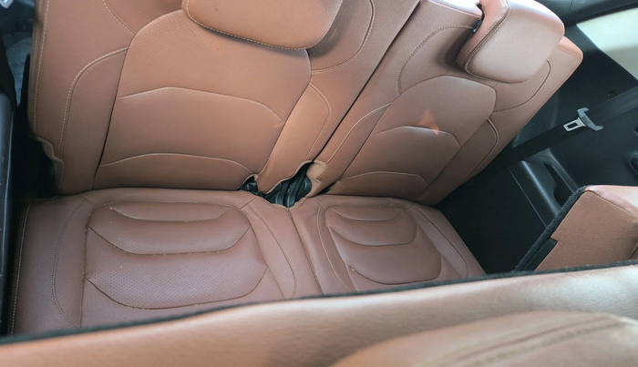 2022 MG HECTOR PLUS SELECT 2.0 DIESEL TURBO MT 7-STR, Diesel, Manual, 53,680 km, interior