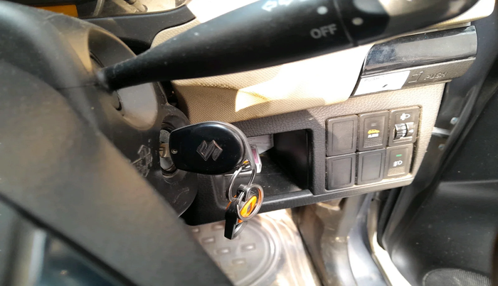 2018 Maruti Wagon R 1.0 VXI, Petrol, Manual, 65,140 km, interior