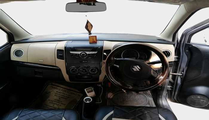 2018 Maruti Wagon R 1.0 VXI, Petrol, Manual, 65,140 km, interior