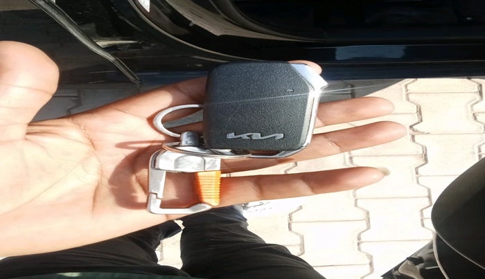 2025 KIA SONET HTK Plus (O) 1.2 Petrol MT, Petrol, Manual, 21,203 km, interior