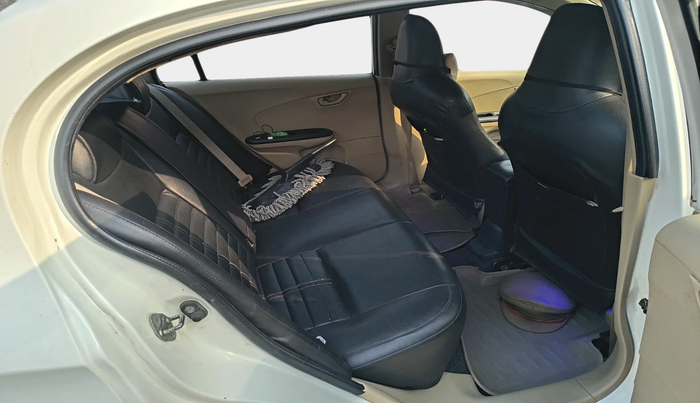 2015 Honda Amaze 1.5L I-DTEC S, Diesel, Manual, 1,02,753 km, interior