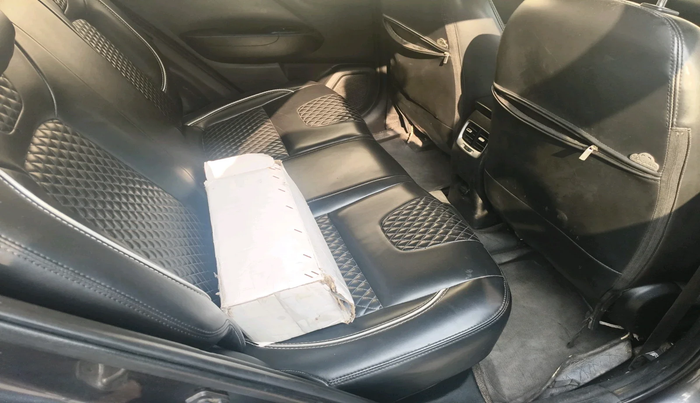 2021 Hyundai VENUE SX 1.5 CRDI, Diesel, Manual, 1,00,421 km, interior