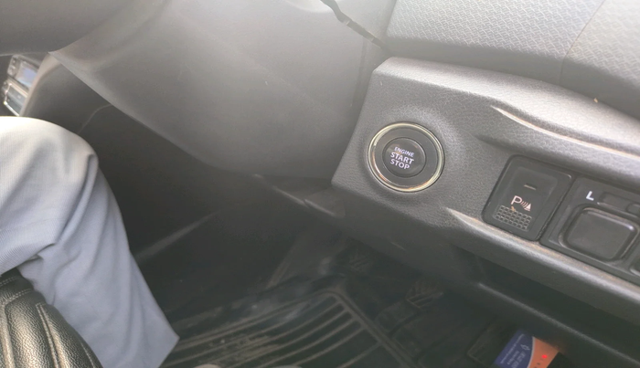 2017 Maruti Vitara Brezza ZDI PLUS, Diesel, Manual, 1,06,331 km, interior