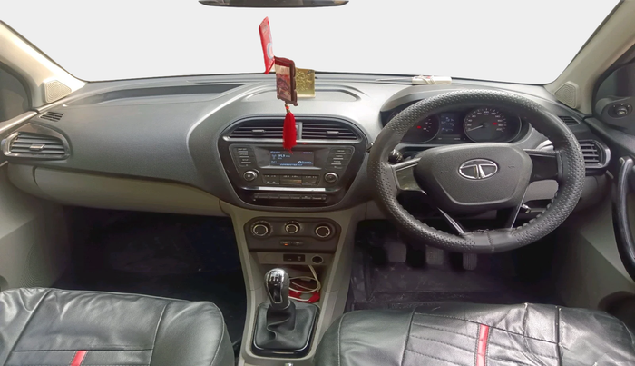 2018 Tata Tiago XT DIESEL, Diesel, Manual, 1,11,762 km, interior