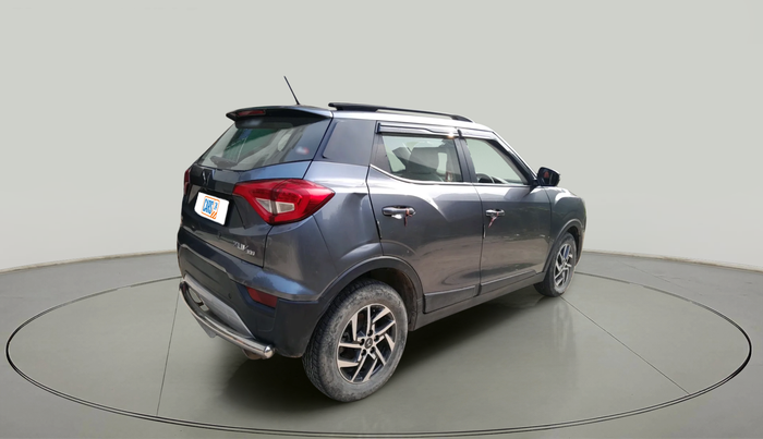 2023 Mahindra XUV300 W8 (O) 1.5 DIESEL, Diesel, Manual, 41,245 km, exterior