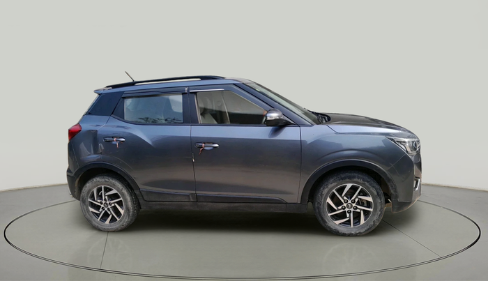 2023 Mahindra XUV300 W8 (O) 1.5 DIESEL, Diesel, Manual, 41,245 km, exterior