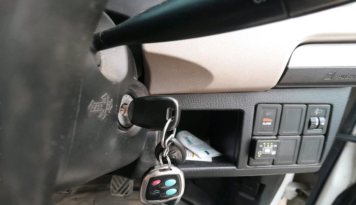 2016 Maruti Wagon R 1.0 LXI, Petrol, Manual, 95,818 km, interior