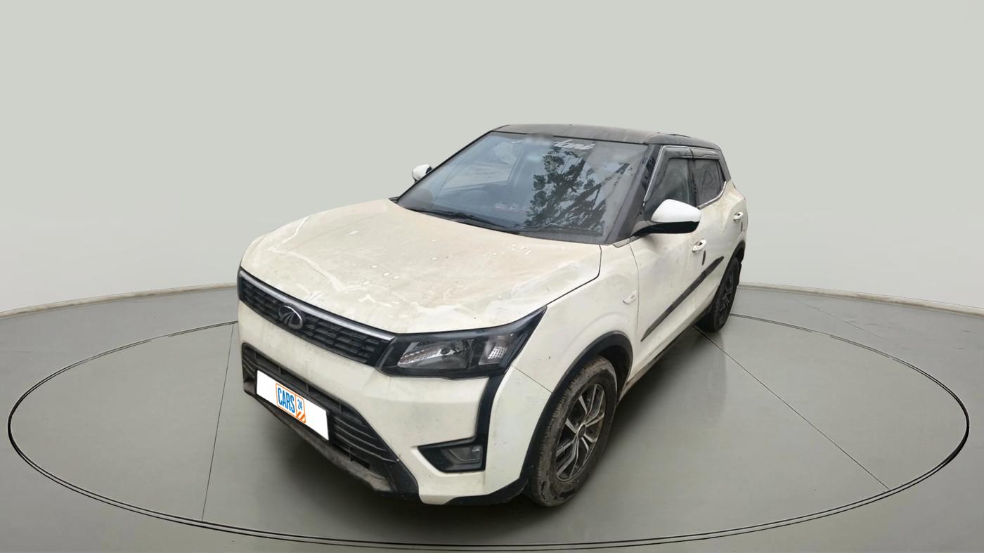 2022 Mahindra XUV300 W4 1.2 PETROL, Petrol, Manual, 67,000 km, exterior