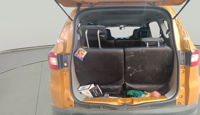 2020 Renault TRIBER RXL MT, Petrol, Manual, 96,228 km, exterior