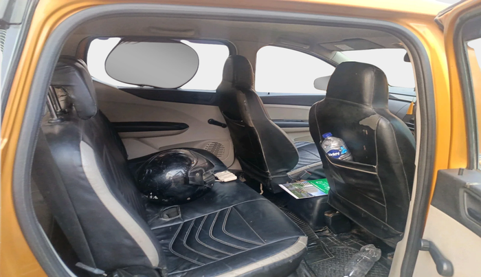 2020 Renault TRIBER RXL MT, Petrol, Manual, 96,228 km, interior