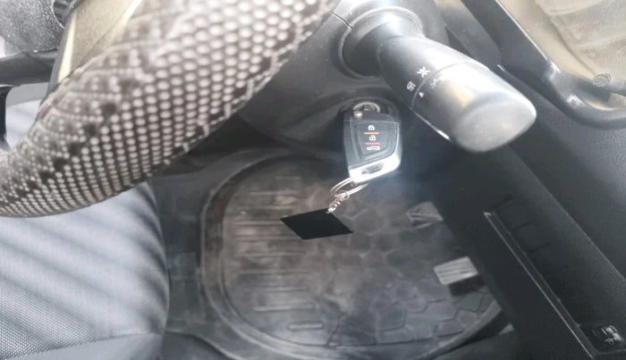 2021 Maruti Swift LXI, Petrol, Manual, 56,195 km, interior