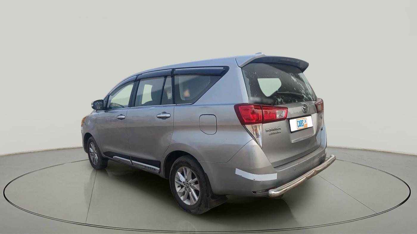 2017 Toyota Innova Crysta 2.4 VX 7 STR, Diesel, Manual, 1,72,737 km, exterior