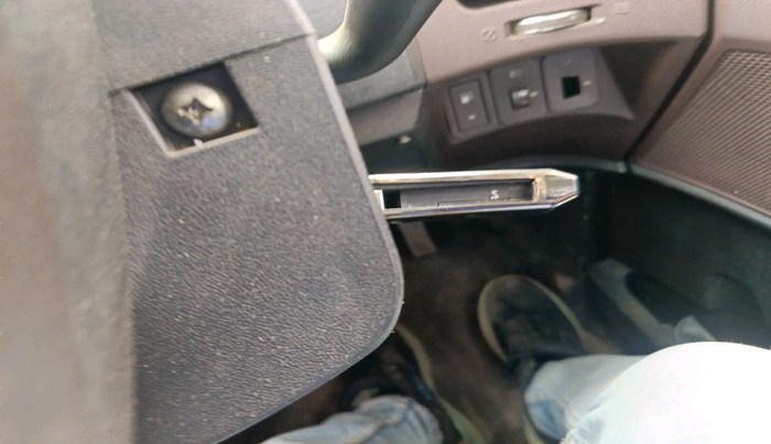 2013 Mahindra XUV500 W8, Diesel, Manual, 73,010 km, interior