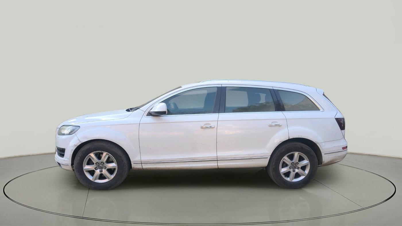 2014 Audi Q7 35 TDI PREMIUM PLUS, Diesel, Automatic, 1,20,000 km, exterior
