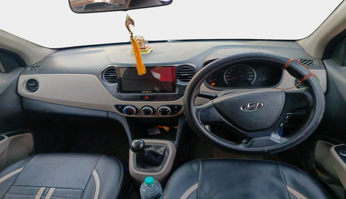 2017 Hyundai Grand i10 MAGNA 1.1 CRDI, Diesel, Manual, 83,125 km, interior