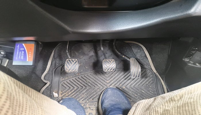 2016 Maruti Wagon R 1.0 LXI, Petrol, Manual, 89,986 km, interior