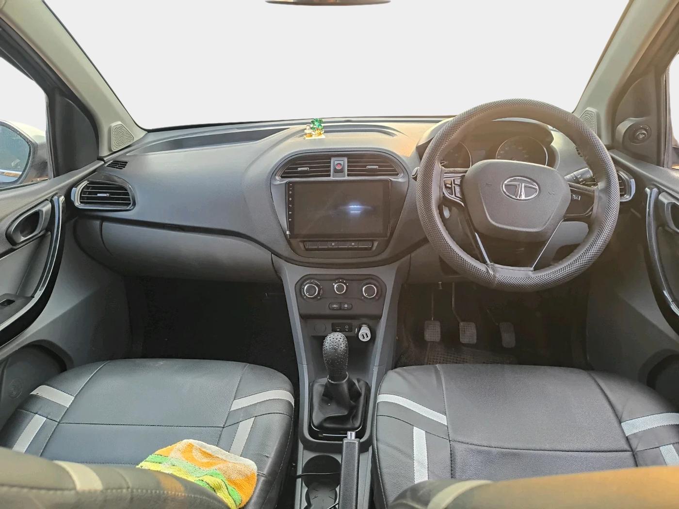 2018 Tata TIGOR XT PETROL, Petrol, Manual, 59,901 km, interior