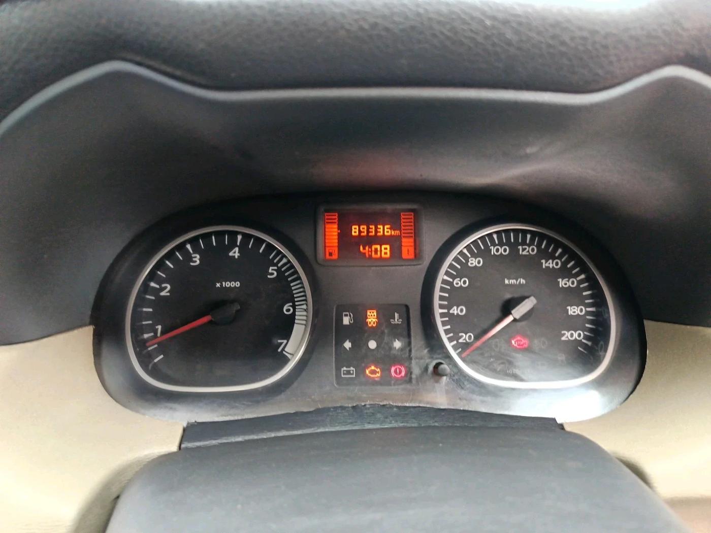 2013 Renault Duster 110 PS RXL DIESEL, Diesel, Manual, 1,08,913 km, interior