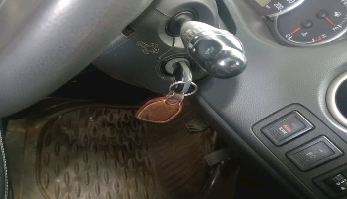 2010 Maruti Swift Dzire VXI, Petrol, Manual, 80,839 km, interior