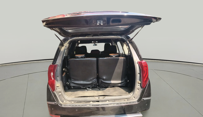 2022 Toyota Innova Crysta 2.4 G 8 STR, Diesel, Manual, 70,036 km, exterior