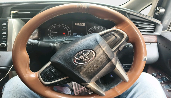 2022 Toyota Innova Crysta 2.4 G 8 STR, Diesel, Manual, 70,036 km, interior