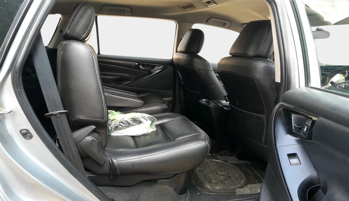2017 Toyota Innova Crysta 2.8 GX AT 7 STR, Diesel, Automatic, 1,09,744 km, interior