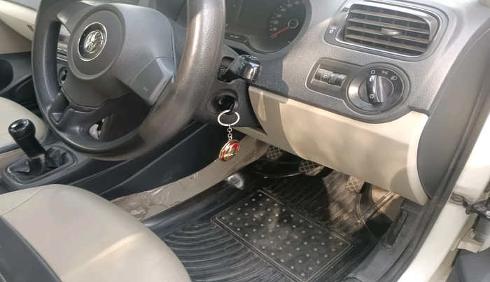 2012 Volkswagen Polo TRENDLINE 1.2L PETROL, Petrol, Manual, 66,932 km, interior