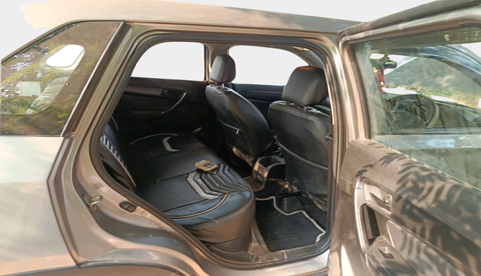 2021 Maruti Vitara Brezza LXI, Petrol, Manual, 29,788 km, interior